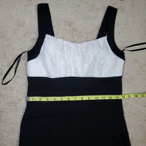 Women's Black/White Block Pattern Sheath Dress - Picture 8 of 10